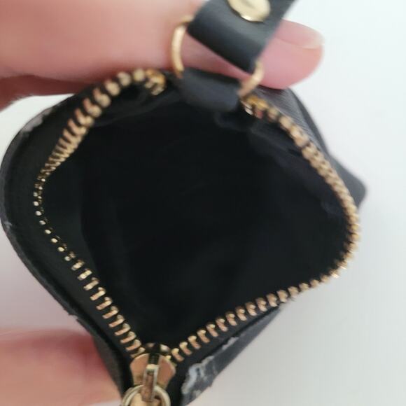Givenchy Parfums Wallets Black Triangle Coin Key Mini Bag Logo Small Fair - Picture 8 of 8